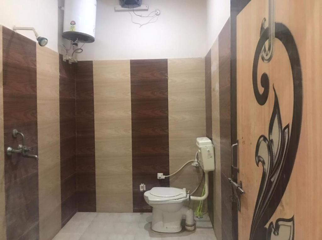 Radhikaa Residencyy Vrindavan