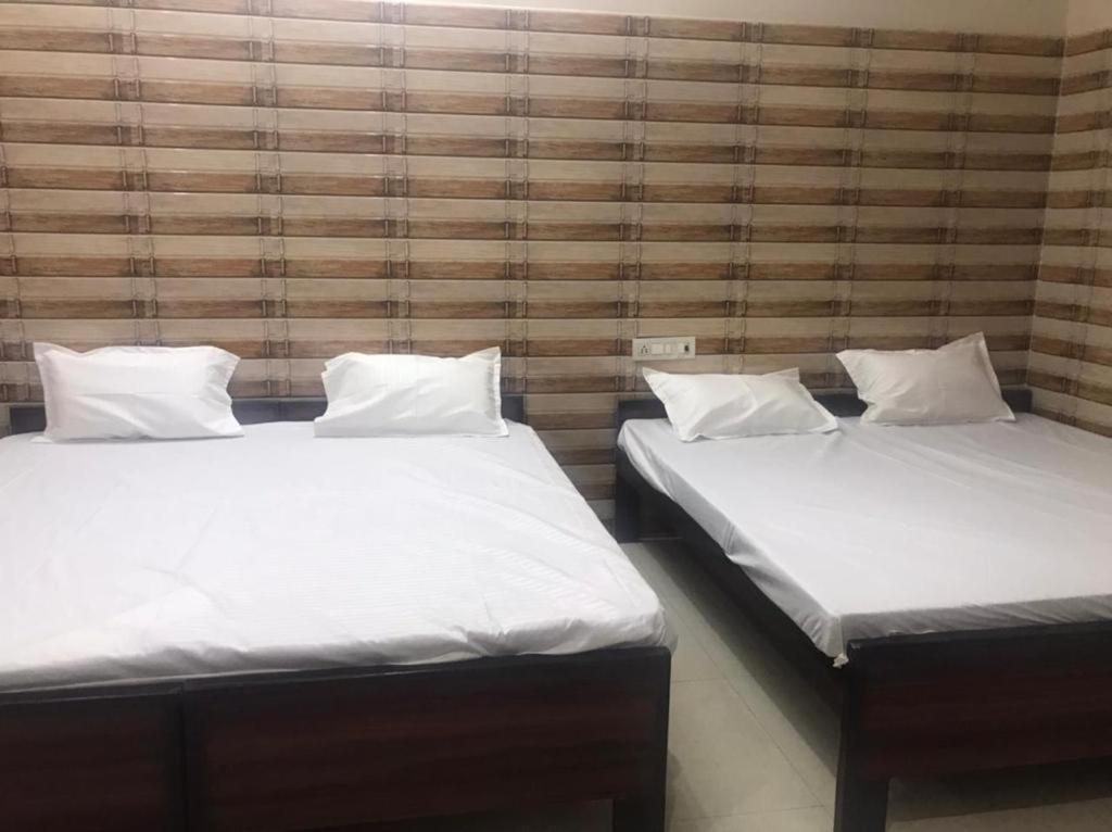 Radhikaa Residencyy Guest house Vrindavan